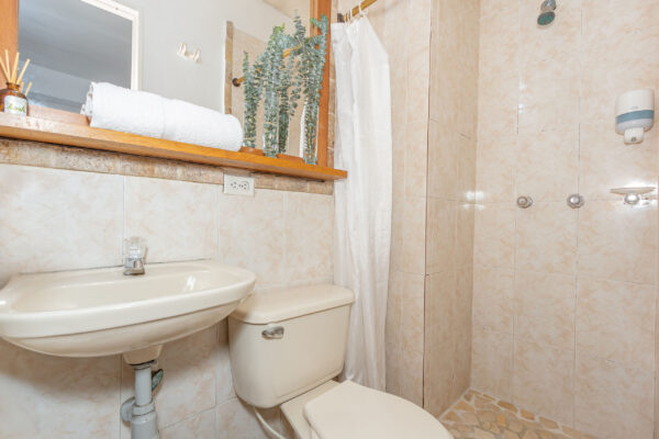Habitación Familiar – Espacio, comodidad y unión para todos - Image 5